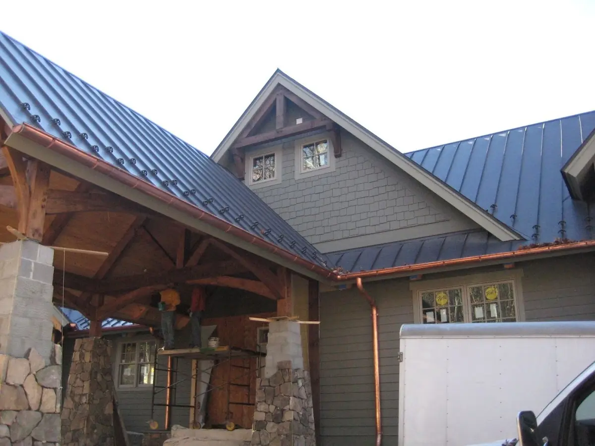 Craftsman Roofing team delivering quality roofing work in Morgan City